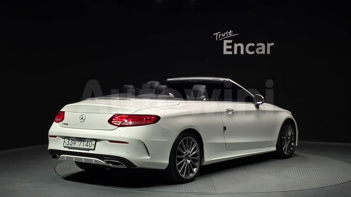 Mercedes Benz C Class 2018 — 2
