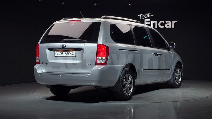 Kia Carnival 2014 — 2