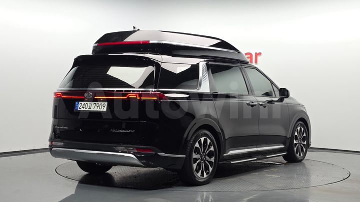 Kia Carnival 2021 — 2