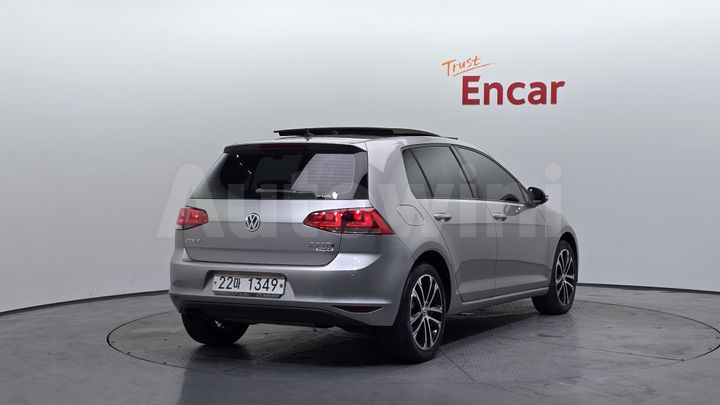 Volkswagen Golf 2015 — 2
