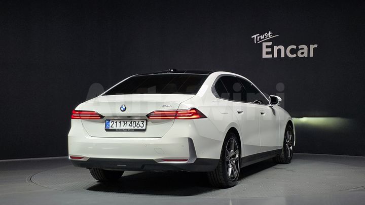 BMW 5 Series 2025 — 2