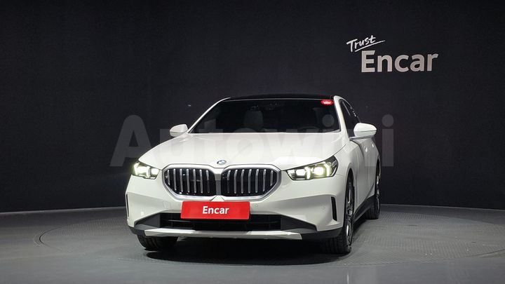 BMW 5 Series 2025 — 3