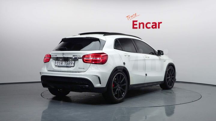Mercedes Benz GLA Class 2015 — 2