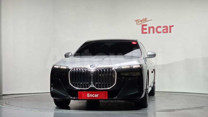 BMW 7 Series 2023 — 3