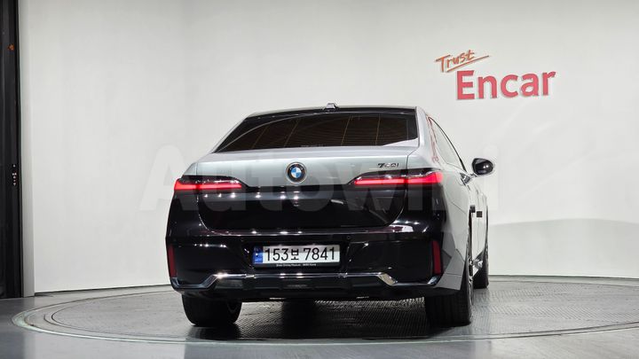 BMW 7 Series 2023 — 4