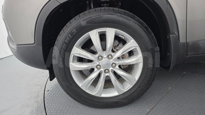 Kia Sorento 2011 — 5