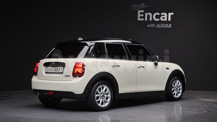 Mini Cooper 2020 — 2