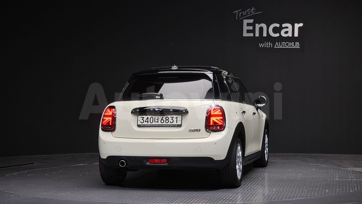 Mini Cooper 2020 — 4