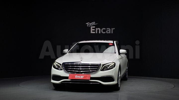 Mercedes Benz E Class 2019 — 3