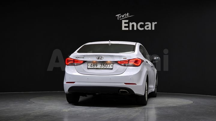 Hyundai Avante 2014 — 4