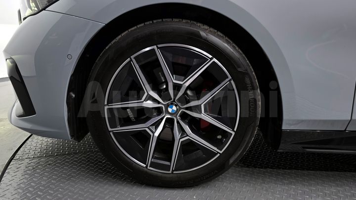 BMW 5 Series 2026 — 4