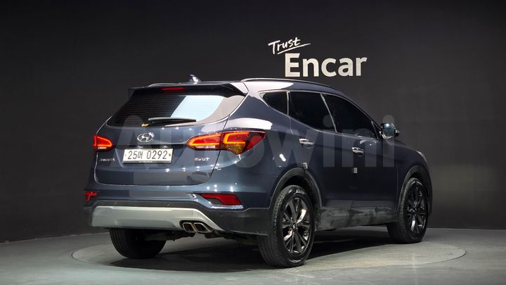Hyundai SantaFe 2017 — 2