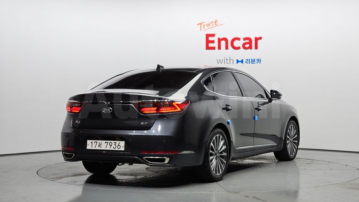 Kia K7 2019 — 2