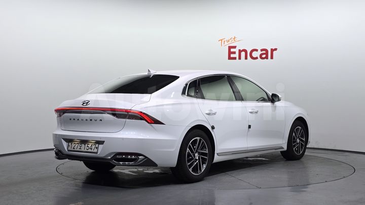 Hyundai Grandeur 2022 — 2