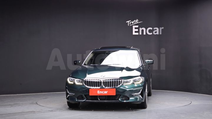 BMW 3 Series 2020 — 3