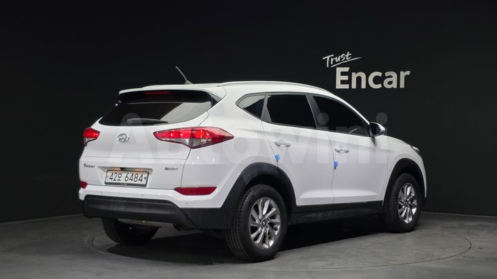 Hyundai Tucson 2016 — 2