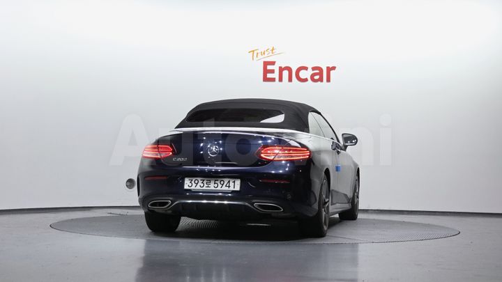 Mercedes Benz C Class 2021 — 4