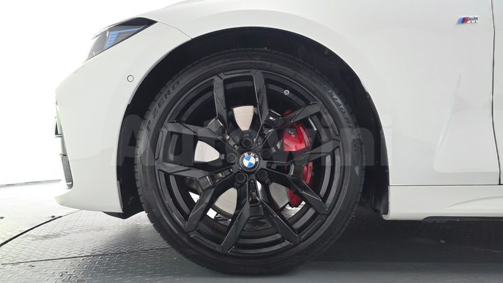 BMW 4 Series 2025 — 4