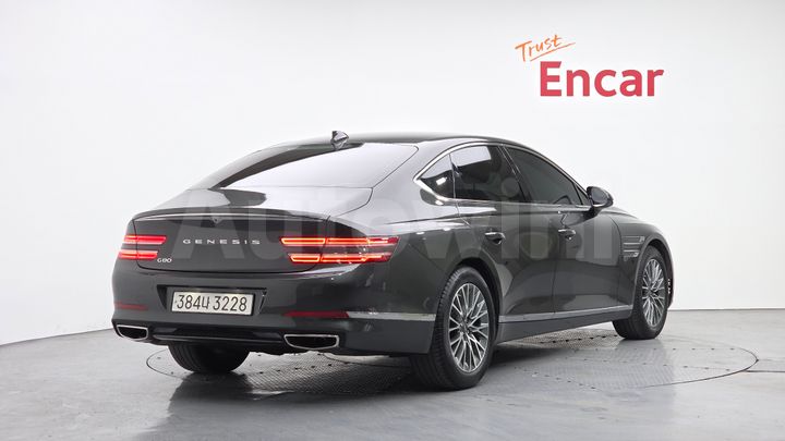 Genesis G80 2022 — 2
