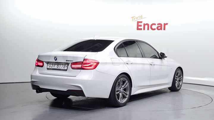 BMW 3 Series 2017 — 2