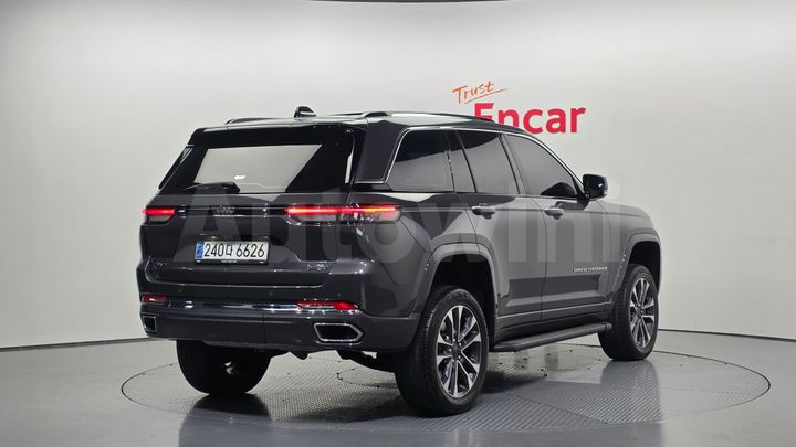 Jeep Cherokee 2023 — 2