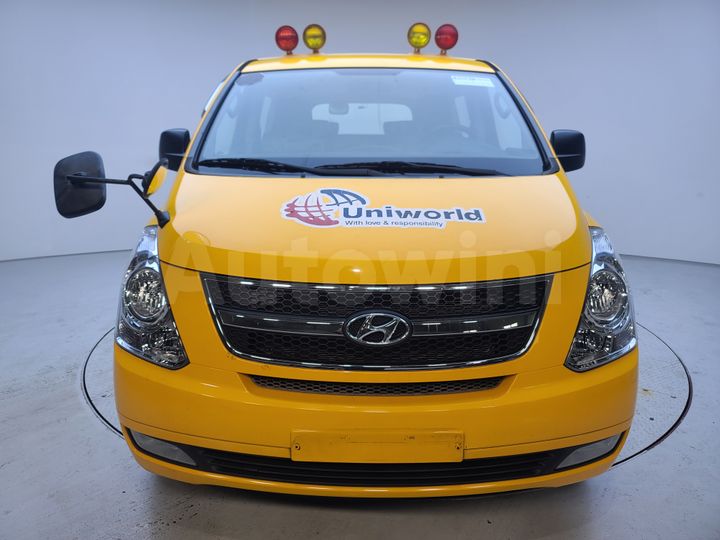 Hyundai Starex 2015 — 2