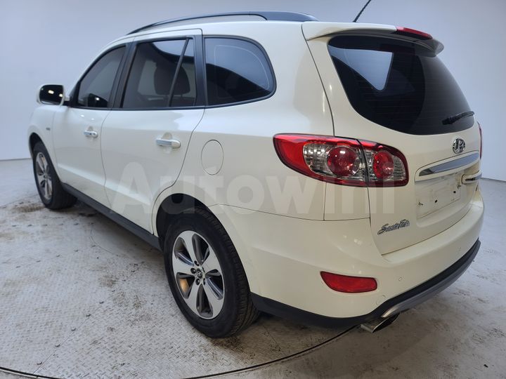 Hyundai SantaFe 2012 — 4