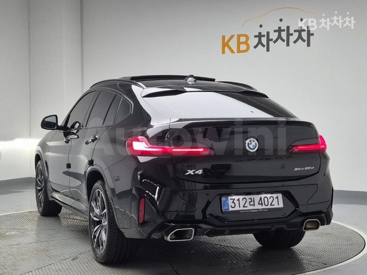 BMW X4 2025 — 2