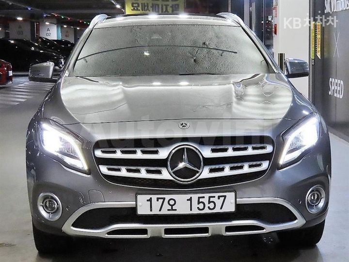 Mercedes Benz GLA Class