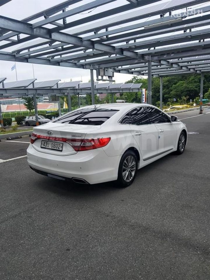 Hyundai Grandeur 2017 — 2