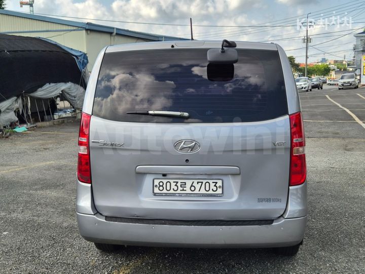 Hyundai Starex 2017 — 3