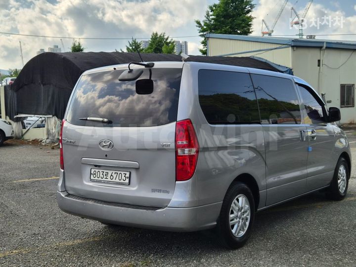 Hyundai Starex 2017 — 4