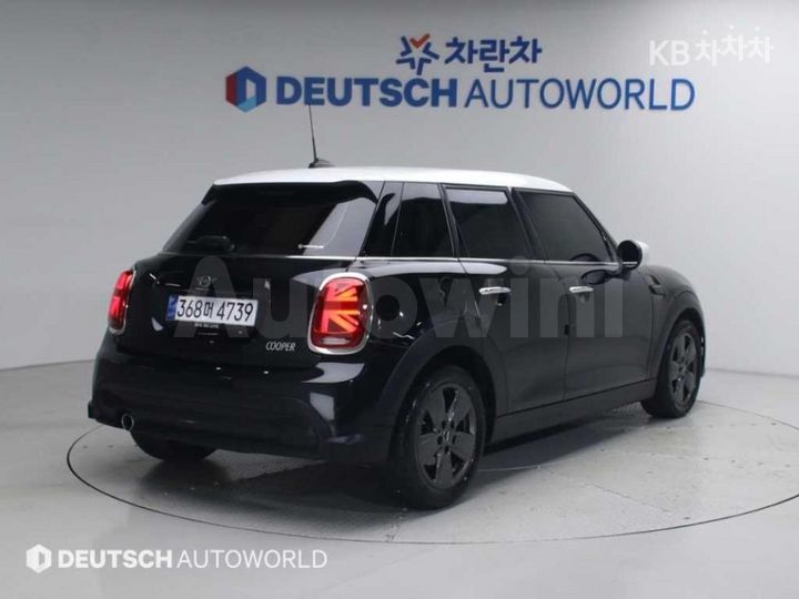 Mini Cooper 2023 — 2
