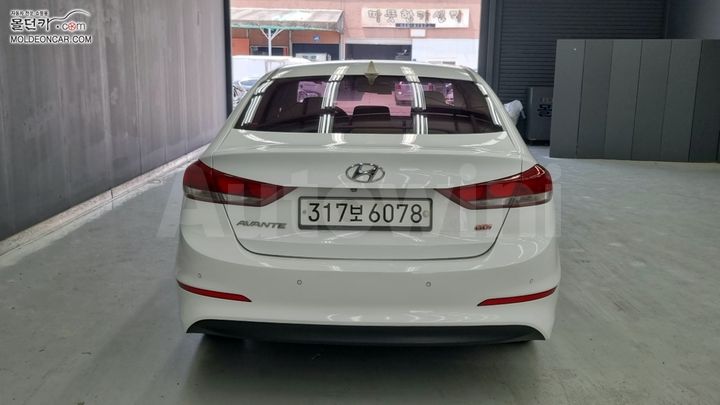 Hyundai Avante 2015 — 4