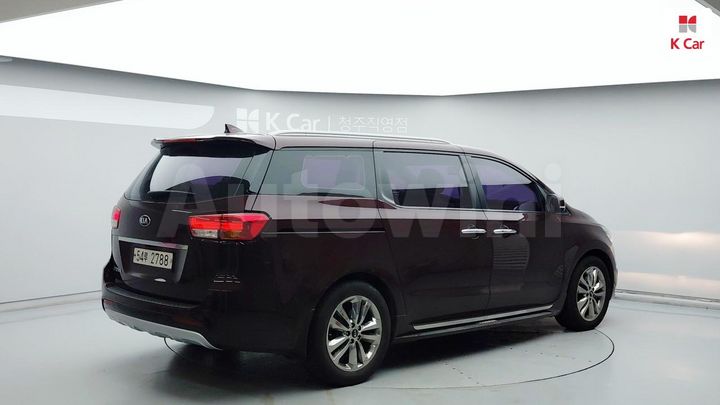 Kia Carnival 2015 — 2