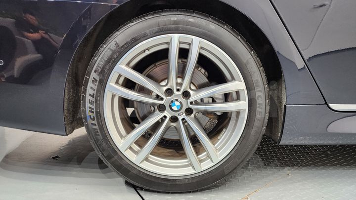 BMW 7 Series 2018 — 5