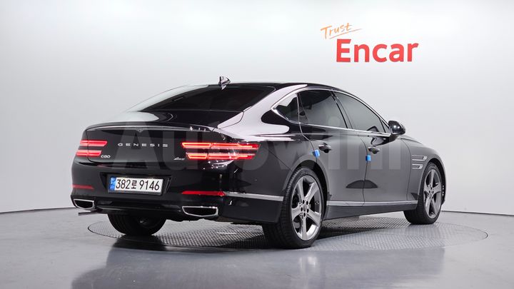 Genesis G80 2022 — 2