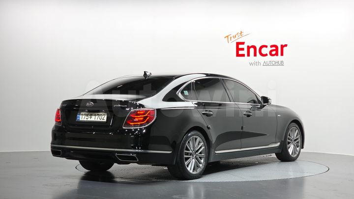 Kia K9 2021 — 2
