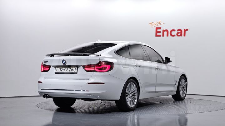 BMW 3 Series 2020 — 2