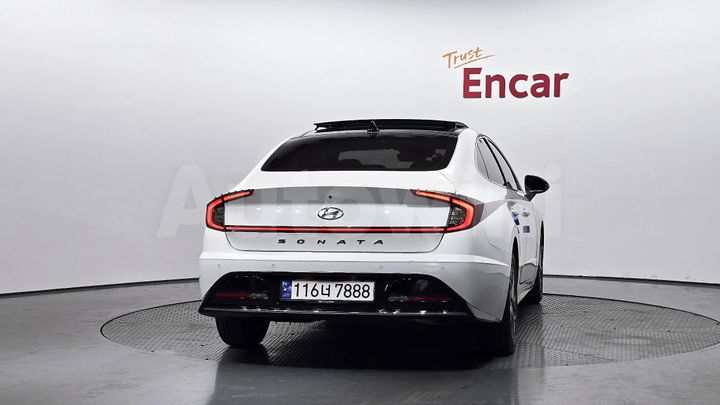 Hyundai Sonata 2022 — 4