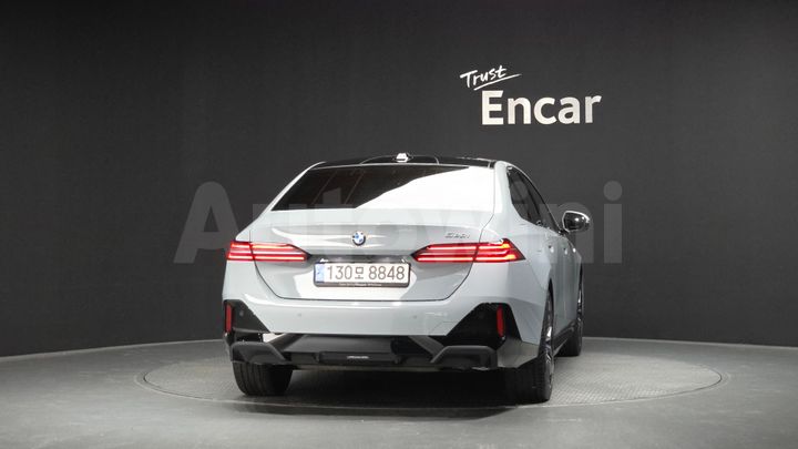 BMW 5 Series 2024 — 4