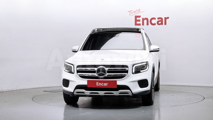 Mercedes Benz GLB Class 2021 — 3