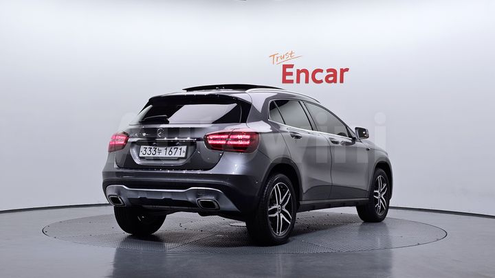 Mercedes Benz GLA Class 2019 — 2