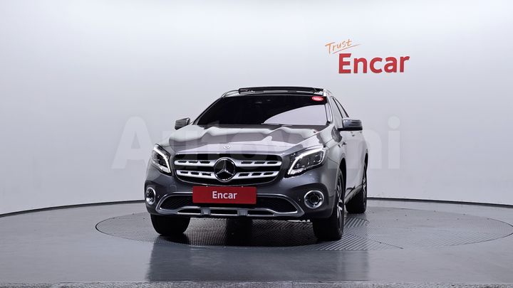 Mercedes Benz GLA Class 2019 — 3