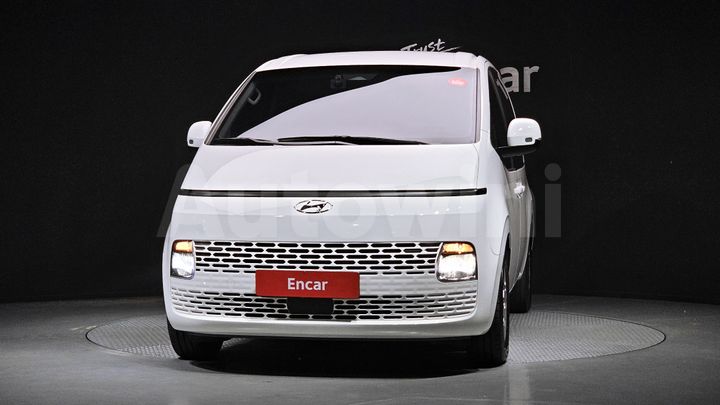 Hyundai Staria 2022 — 3