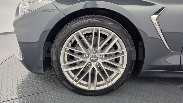 Genesis G70 2019 — 4