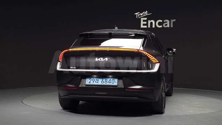 Kia EV6 2022 — 4
