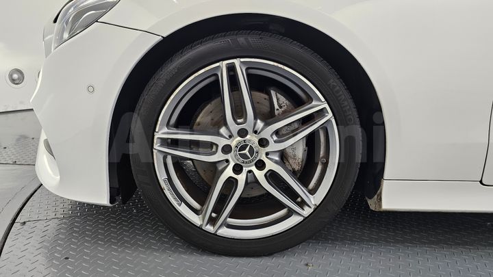 Mercedes Benz E Class 2018 — 5