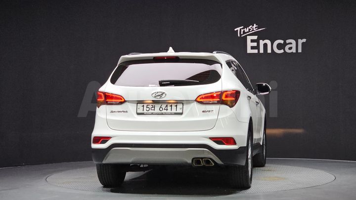 Hyundai SantaFe 2017 — 4