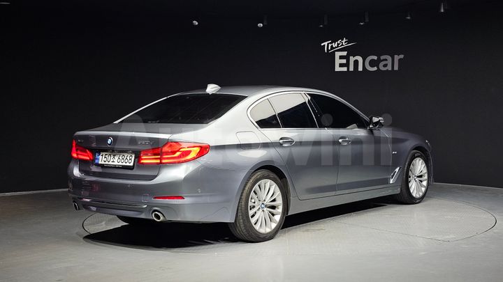 BMW 5 Series 2018 — 2